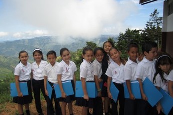 Nuestras Tradiciones Ticas (Our Costa Rican Traditions)