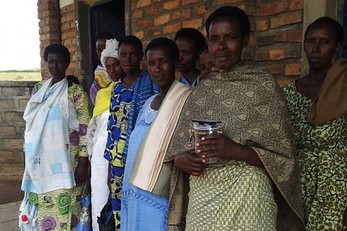 Ganza Lanterns- Village Women's Co-op made Solar Lanterns
