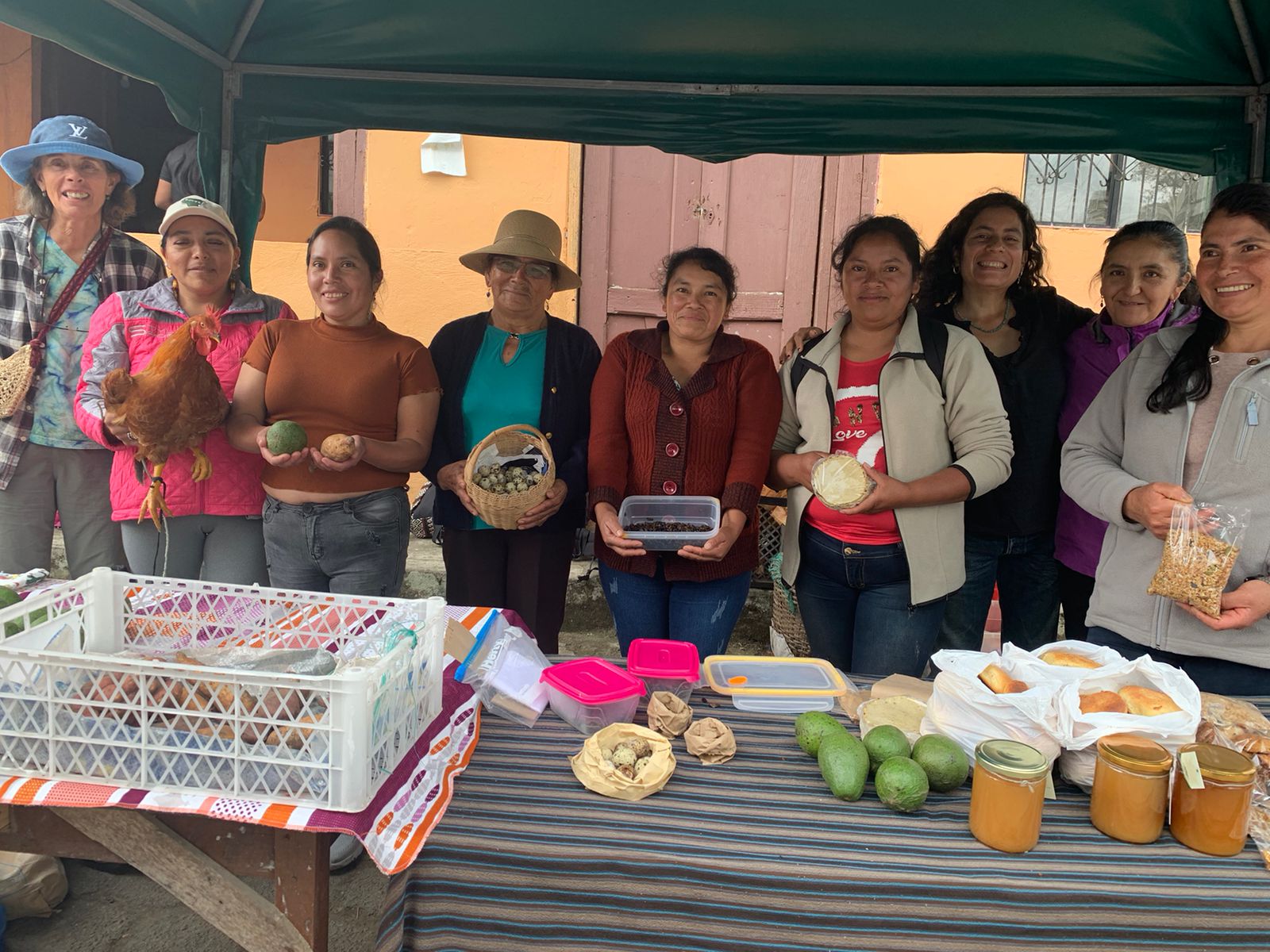  Plaza Gutierrez Women's Entrepreneurial Collective /  Colectivo Mujeres Emprendedoras de Plaza Gutiérrez