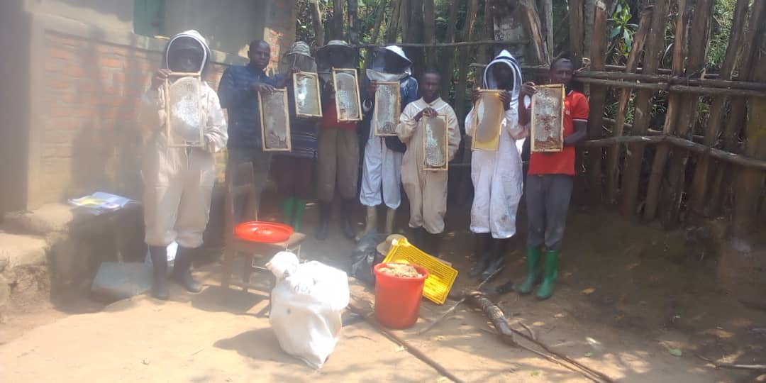 Koabaki Beekeeping Cooperative - Fighting Against Poverty Through Beekeeping